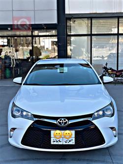 تۆیۆتا کامری